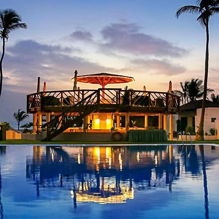 Sunbeach Hotel & Resort Bakau Экстерьер фото