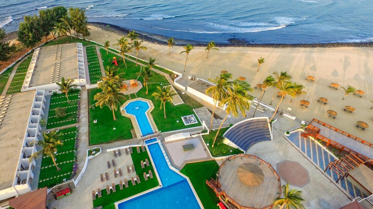 Sunbeach Hotel & Resort Bakau Экстерьер фото