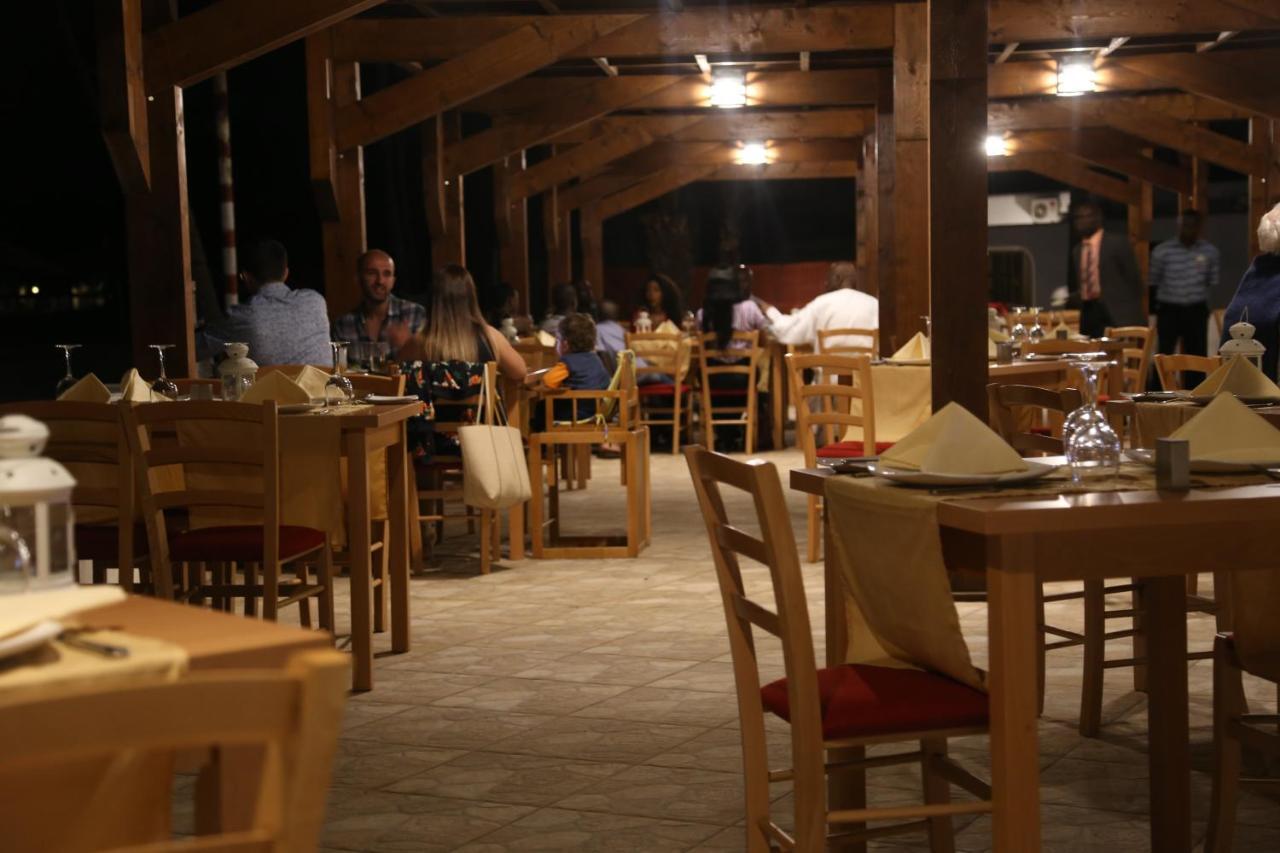 Sunbeach Hotel & Resort Bakau Экстерьер фото