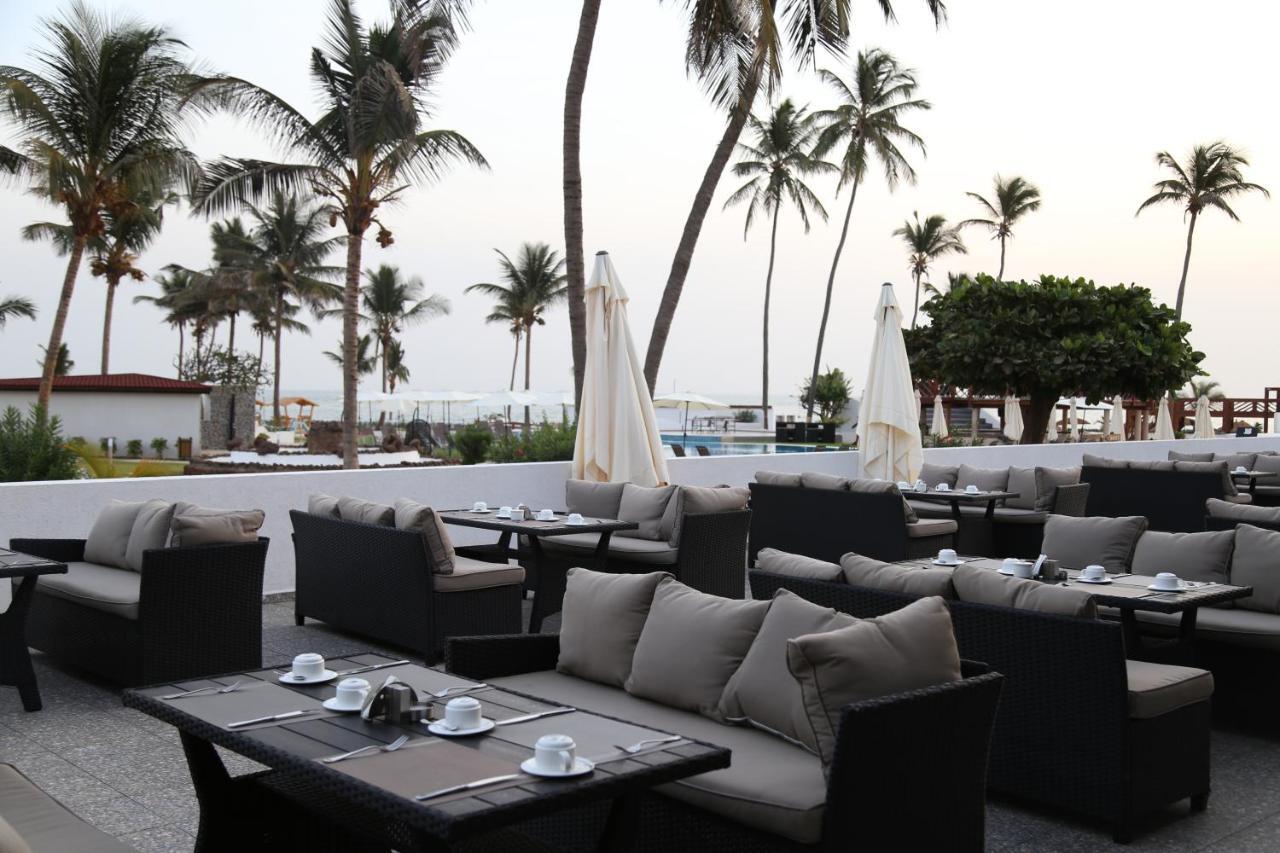 Sunbeach Hotel & Resort Bakau Экстерьер фото