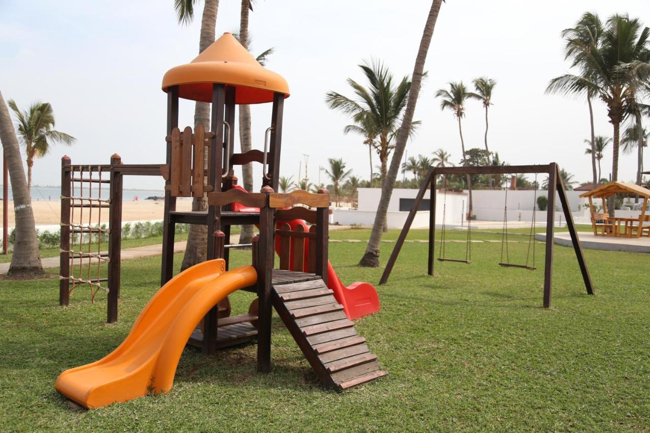 Sunbeach Hotel & Resort Bakau Экстерьер фото