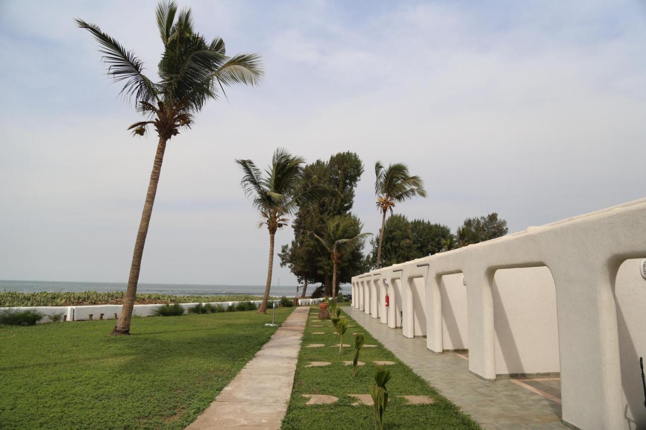 Sunbeach Hotel & Resort Bakau Экстерьер фото